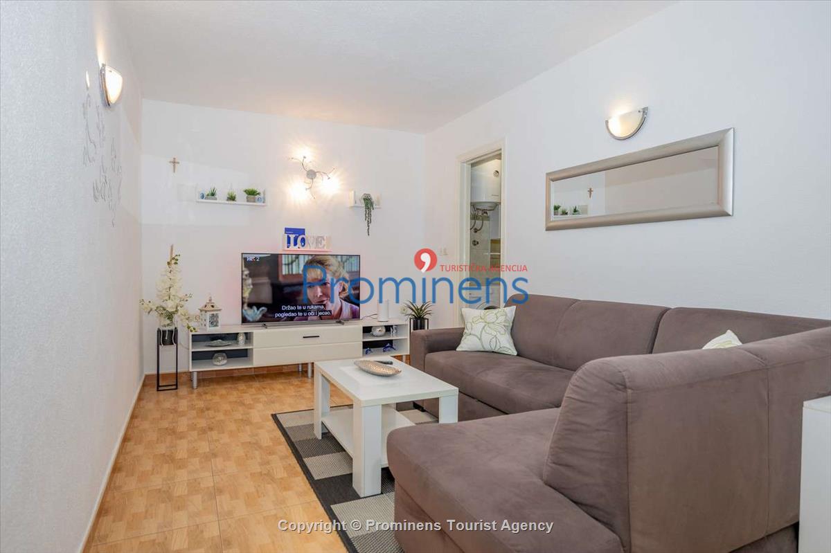 Apartman Karmela 