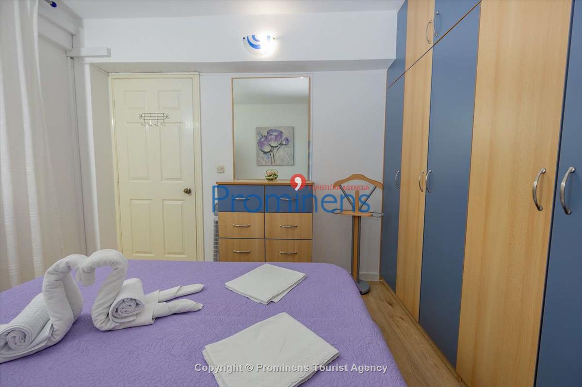 Apartman Karmela 
