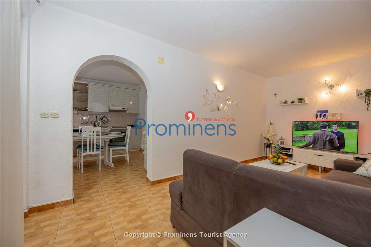 Apartman Karmela 