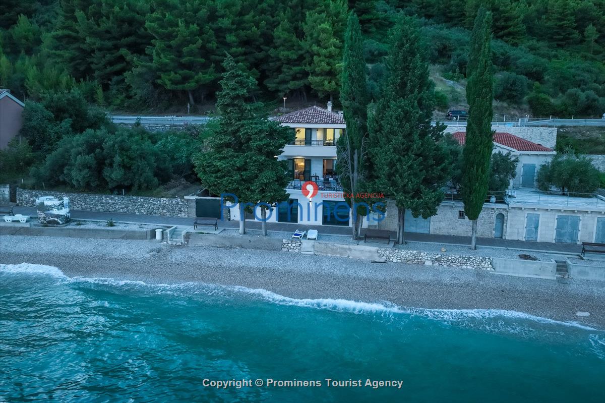 Strandhaus Podaca – 4 Schlafzimmer, 2 Familien, direkter Meereszugang, Makarska Riviera