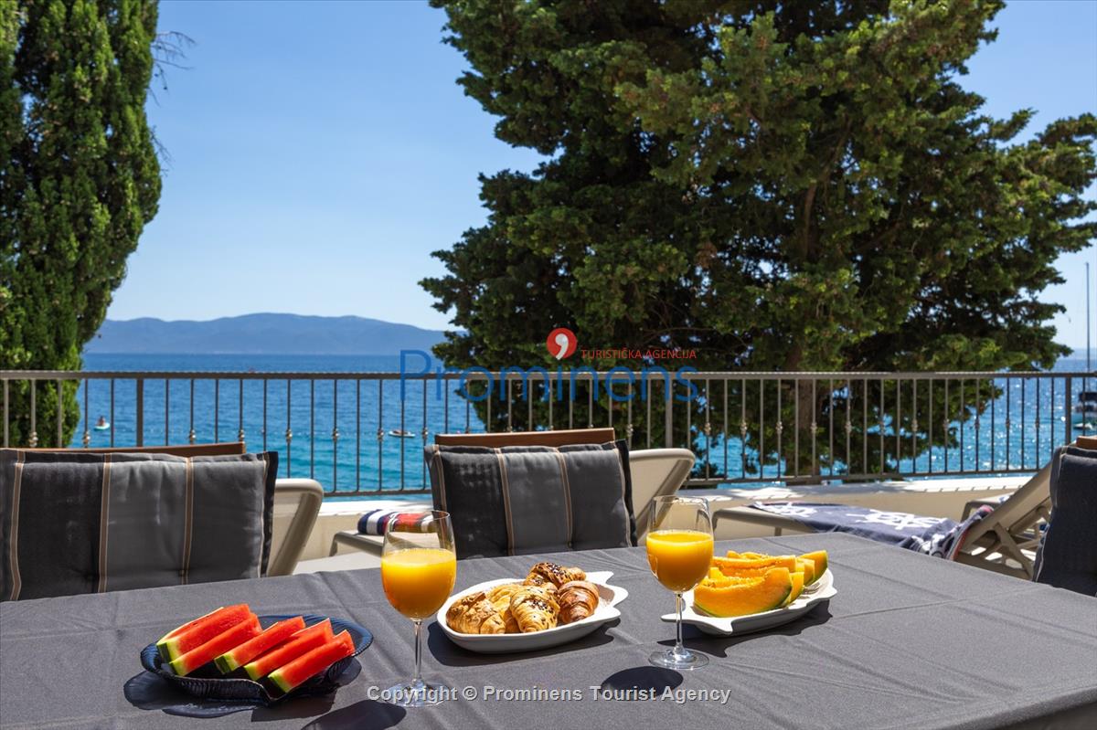 Strandhaus Podaca – 4 Schlafzimmer, 2 Familien, direkter Meereszugang, Makarska Riviera