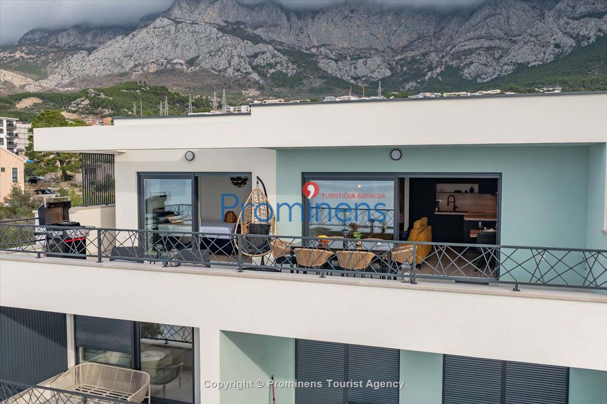 Penthouse Helena in Makarska – Exklusive Ferienwohnung mit Meerblick und Whirlpool