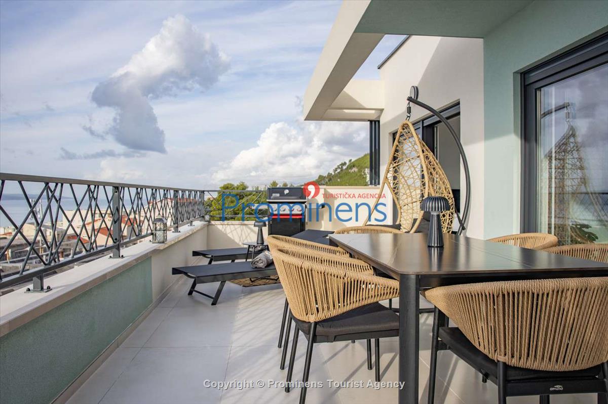Penthouse Helena in Makarska – Exklusive Ferienwohnung mit Meerblick und Whirlpool