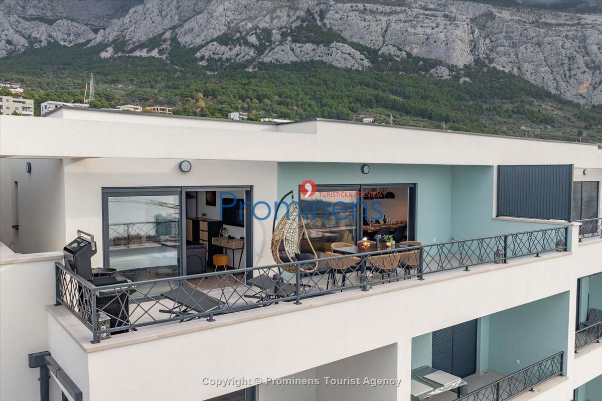 Penthouse Helena in Makarska – Exklusive Ferienwohnung mit Meerblick und Whirlpool