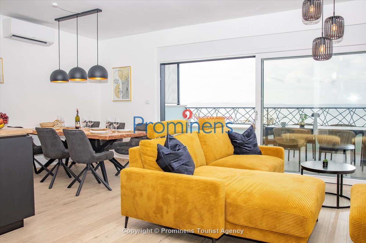 Penthouse Helena in Makarska – Exklusive Ferienwohnung mit Meerblick und Whirlpool