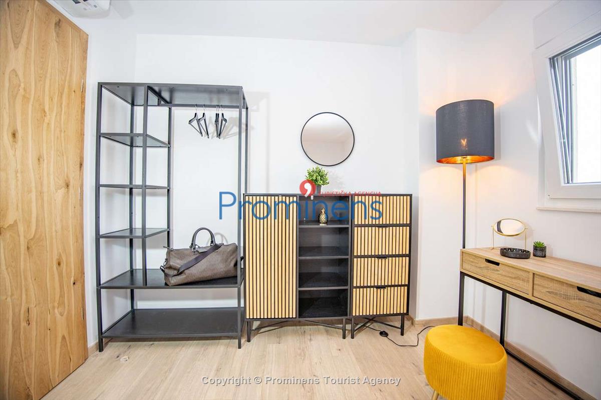 Penthouse Helena in Makarska – Exklusive Ferienwohnung mit Meerblick und Whirlpool