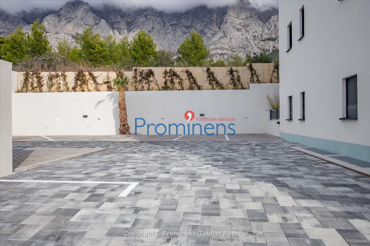 Penthouse Helena in Makarska – Exklusive Ferienwohnung mit Meerblick und Whirlpool