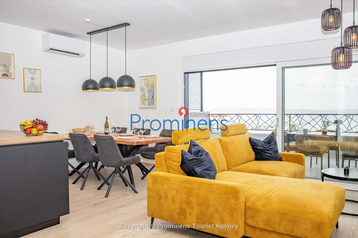 Penthouse Helena in Makarska – Exklusive Ferienwohnung mit Meerblick und Whirlpool