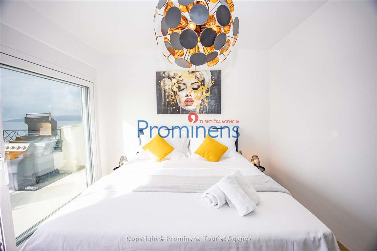 Penthouse Helena in Makarska – Exklusive Ferienwohnung mit Meerblick und Whirlpool