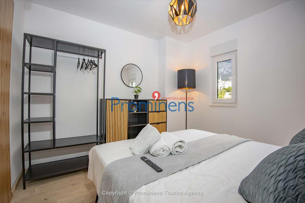 Penthouse Helena in Makarska – Exklusive Ferienwohnung mit Meerblick und Whirlpool