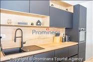 Penthouse Helena in Makarska – Exklusive Ferienwohnung mit Meerblick und Whirlpool