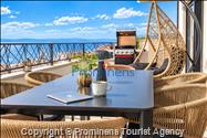 Penthouse Helena in Makarska – Exklusive Ferienwohnung mit Meerblick und Whirlpool