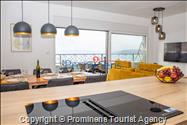 Penthouse Helena in Makarska – Exklusive Ferienwohnung mit Meerblick und Whirlpool