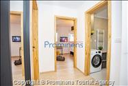 Penthouse Helena in Makarska – Exklusive Ferienwohnung mit Meerblick und Whirlpool