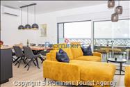 Penthouse Helena in Makarska – Exklusive Ferienwohnung mit Meerblick und Whirlpool