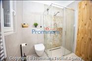 Penthouse Helena in Makarska – Exklusive Ferienwohnung mit Meerblick und Whirlpool