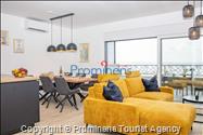 Penthouse Helena in Makarska – Exklusive Ferienwohnung mit Meerblick und Whirlpool