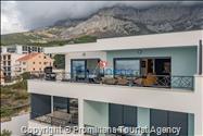 Penthouse Helena in Makarska – Exklusive Ferienwohnung mit Meerblick und Whirlpool