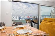 Penthouse Helena in Makarska – Exklusive Ferienwohnung mit Meerblick und Whirlpool