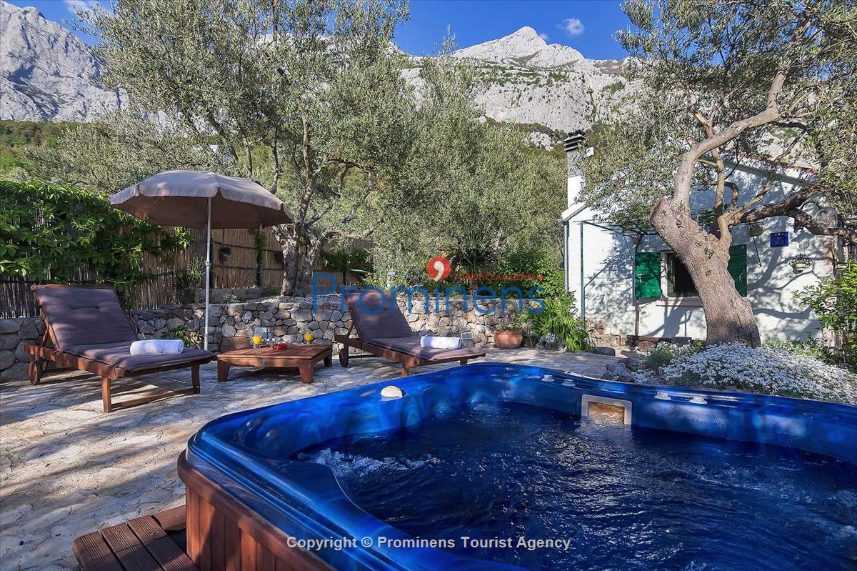 Ferienhaus Dora mit Whirlpool Makarska