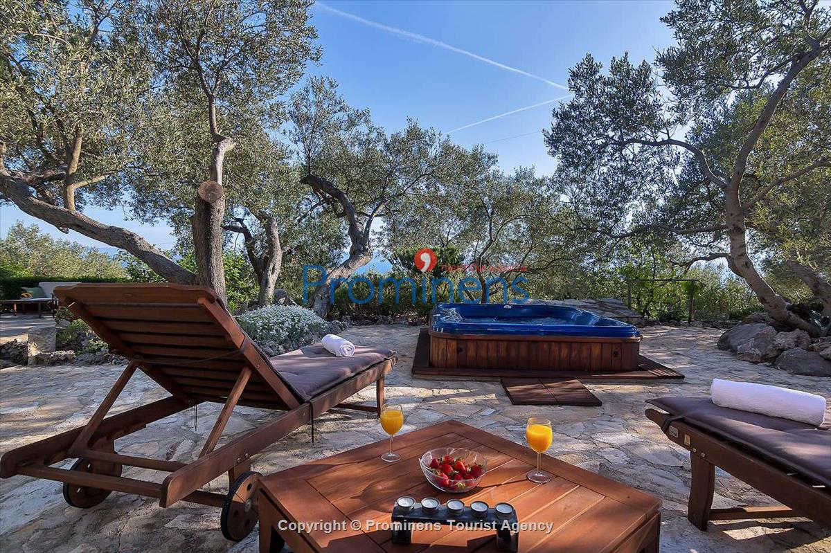 Ferienhaus Dora mit Whirlpool Makarska