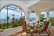 Bezaubernde Villa Mendula in Puharici mit beheiztem Infinity-Pool - Entspannter Urlaub oberhalb von Makarska, Kroatien