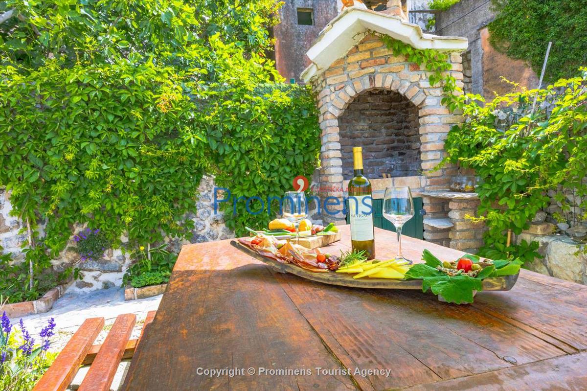 Fereinhaus Stina mit Pool und Meerblick in Tučepi - Makarska Riviera -Kroatien mieten