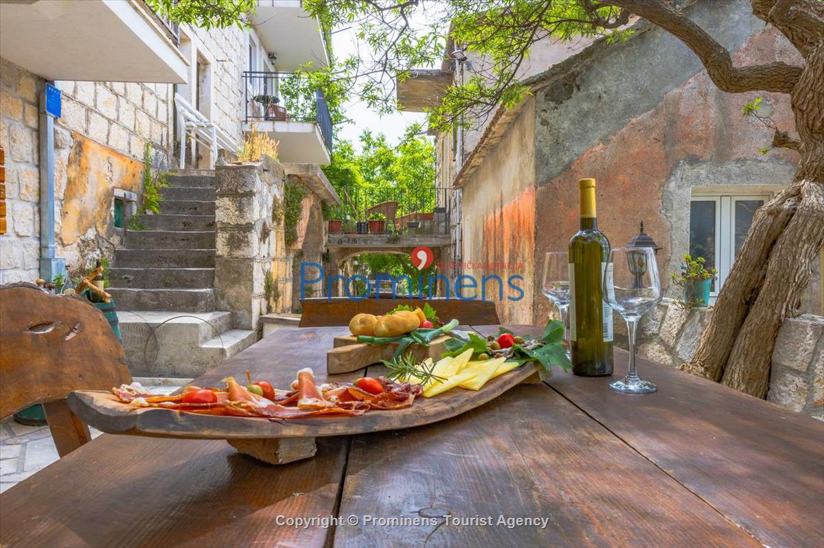 Fereinhaus Stina mit Pool und Meerblick in Tučepi - Makarska Riviera -Kroatien mieten