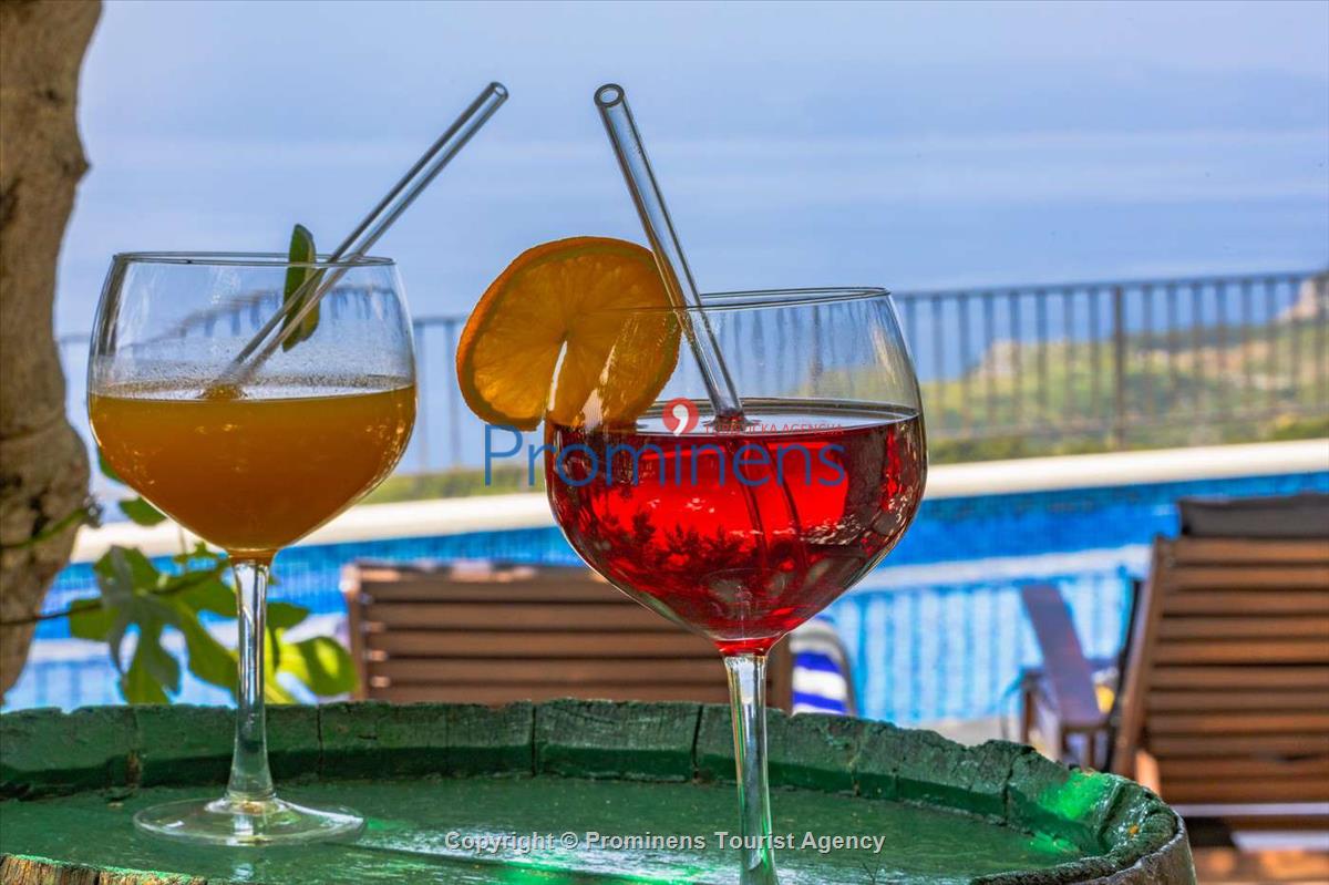 Fereinhaus Stina mit Pool und Meerblick in Tučepi - Makarska Riviera -Kroatien mieten