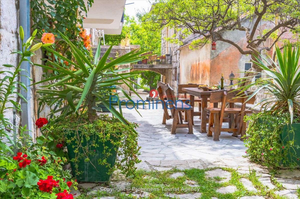 Fereinhaus Stina mit Pool und Meerblick in Tučepi - Makarska Riviera -Kroatien mieten