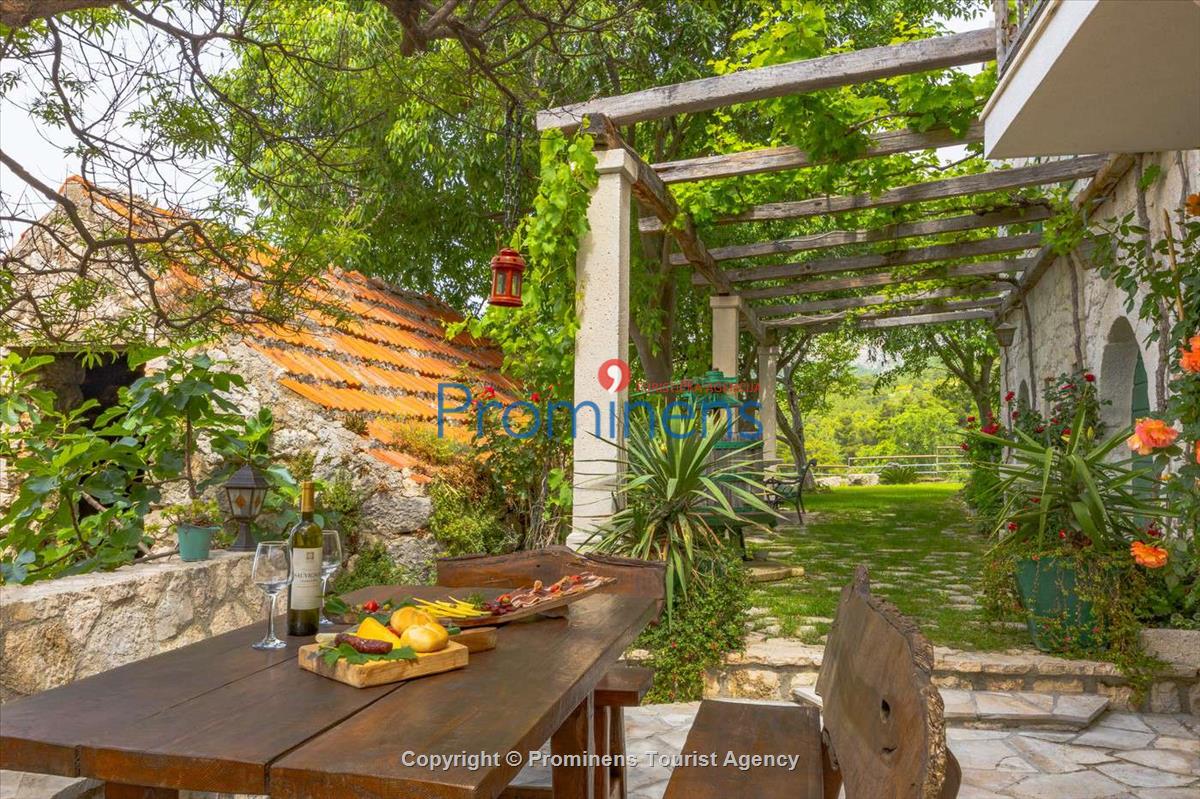 Fereinhaus Stina mit Pool und Meerblick in Tučepi - Makarska Riviera -Kroatien mieten