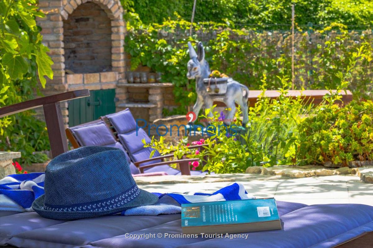 Fereinhaus Stina mit Pool und Meerblick in Tučepi - Makarska Riviera -Kroatien mieten