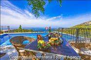 Fereinhaus Stina mit Pool und Meerblick in Tučepi - Makarska Riviera -Kroatien mieten