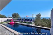 Villa Nera mit Pool in Makarska ruhige Lage drei Schlafzimmer Meerblick, Familienurlaub 