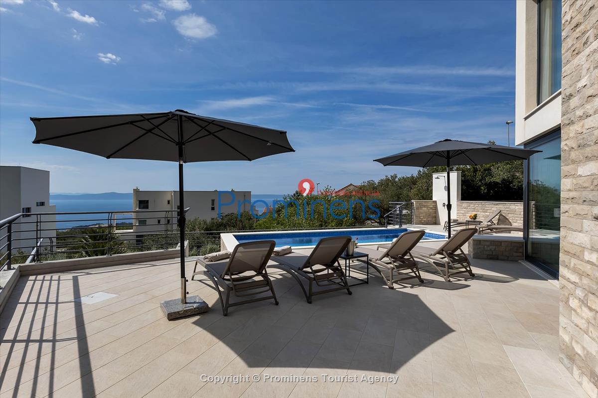 Ferienhaus Villa Oscar in Makarska mit beheiztem Pool, Whirlpool, Terrasse und Meerblick- ruhiger Familienurlaub