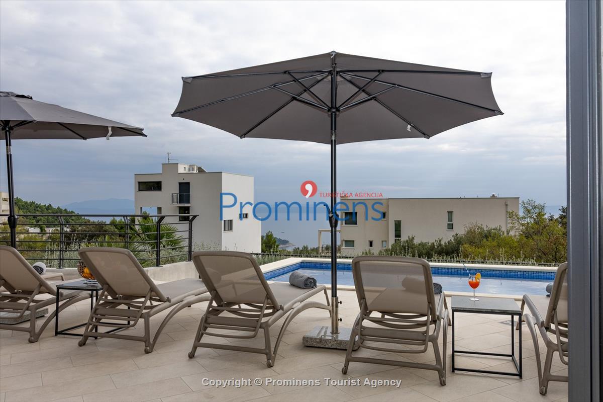 Ferienhaus Villa Oscar in Makarska mit beheiztem Pool, Whirlpool, Terrasse und Meerblick- ruhiger Familienurlaub