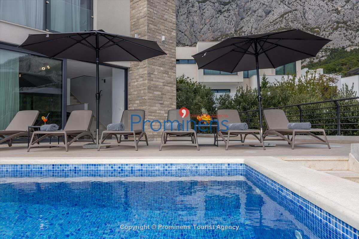 Ferienhaus Villa Oscar in Makarska mit beheiztem Pool, Whirlpool, Terrasse und Meerblick- ruhiger Familienurlaub