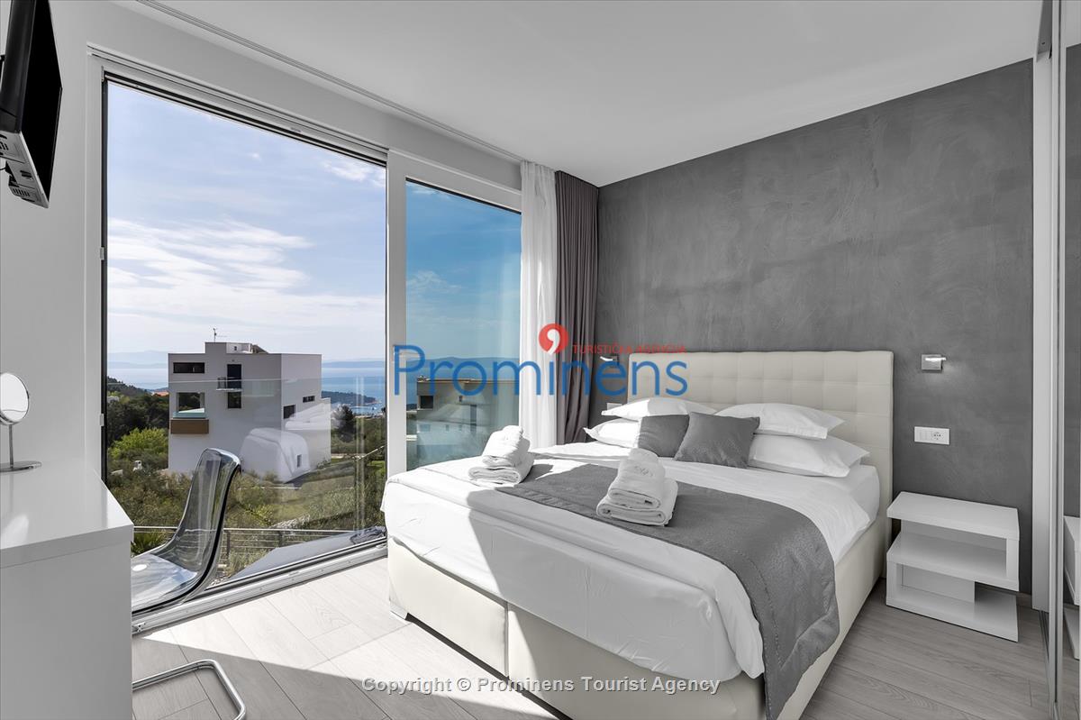 Ferienhaus Villa Oscar in Makarska mit beheiztem Pool, Whirlpool, Terrasse und Meerblick- ruhiger Familienurlaub