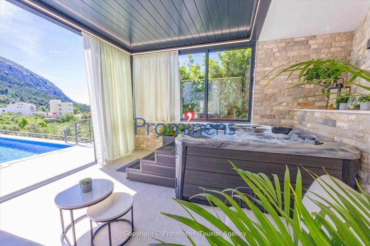 Ferienhaus Villa Oscar in Makarska mit beheiztem Pool, Whirlpool, Terrasse und Meerblick- ruhiger Familienurlaub