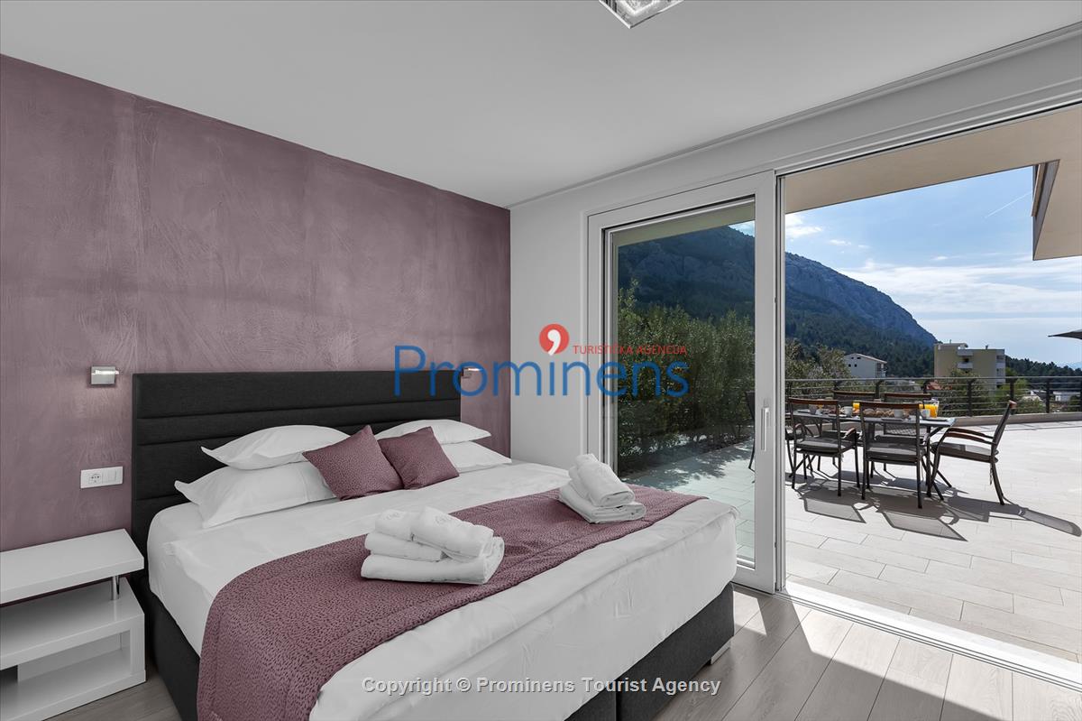 Ferienhaus Villa Oscar in Makarska mit beheiztem Pool, Whirlpool, Terrasse und Meerblick- ruhiger Familienurlaub