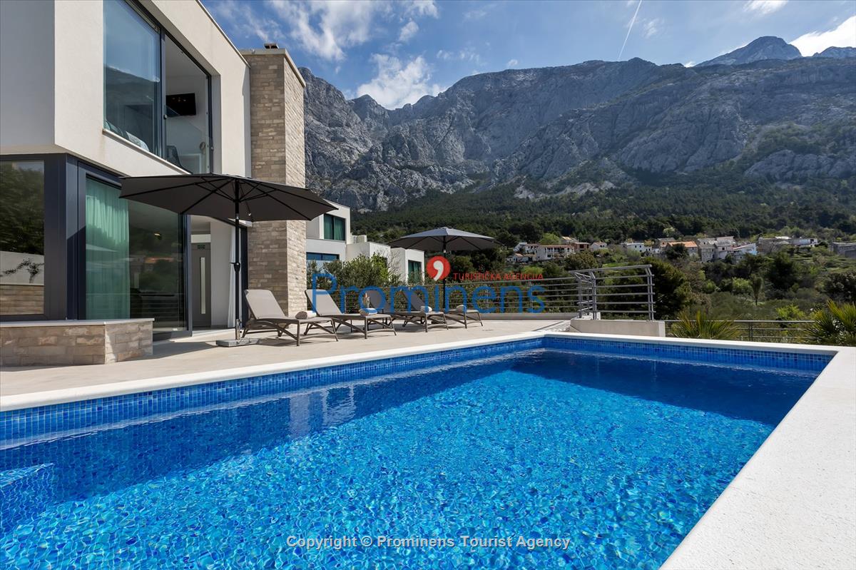 Ferienhaus Villa Oscar in Makarska mit beheiztem Pool, Whirlpool, Terrasse und Meerblick- ruhiger Familienurlaub