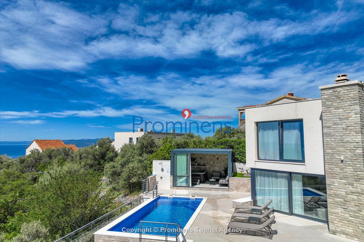 Ferienhaus Villa Oscar in Makarska mit beheiztem Pool, Whirlpool, Terrasse und Meerblick- ruhiger Familienurlaub
