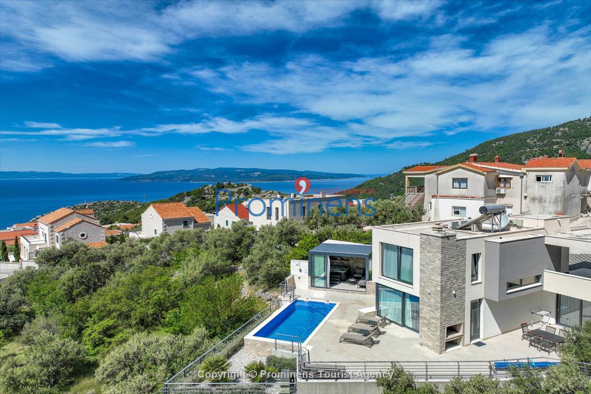 Ferienhaus Villa Oscar in Makarska mit beheiztem Pool, Whirlpool, Terrasse und Meerblick- ruhiger Familienurlaub