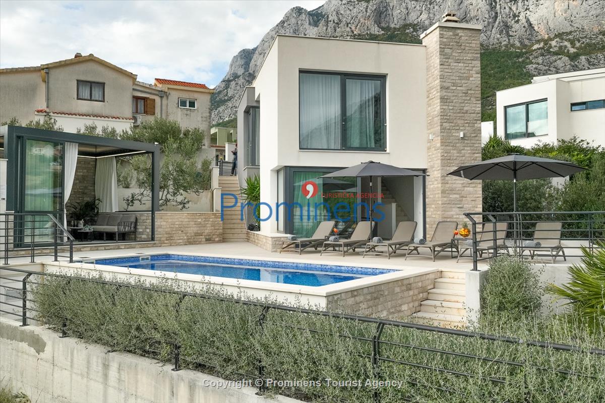 Ferienhaus Villa Oscar in Makarska mit beheiztem Pool, Whirlpool, Terrasse und Meerblick- ruhiger Familienurlaub