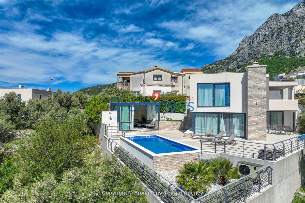 Ferienhaus Villa Oscar in Makarska mit beheiztem Pool, Whirlpool, Terrasse und Meerblick- ruhiger Familienurlaub