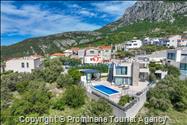 Ferienhaus Villa Oscar in Makarska mit beheiztem Pool, Whirlpool, Terrasse und Meerblick- ruhiger Familienurlaub