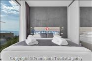 Ferienhaus Villa Oscar in Makarska mit beheiztem Pool, Whirlpool, Terrasse und Meerblick- ruhiger Familienurlaub