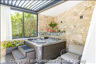 Ferienhaus Villa Oscar in Makarska mit beheiztem Pool, Whirlpool, Terrasse und Meerblick- ruhiger Familienurlaub
