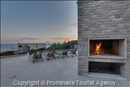 Ferienhaus Villa Oscar in Makarska mit beheiztem Pool, Whirlpool, Terrasse und Meerblick- ruhiger Familienurlaub