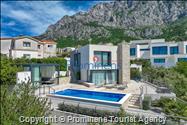 Ferienhaus Villa Oscar in Makarska mit beheiztem Pool, Whirlpool, Terrasse und Meerblick- ruhiger Familienurlaub